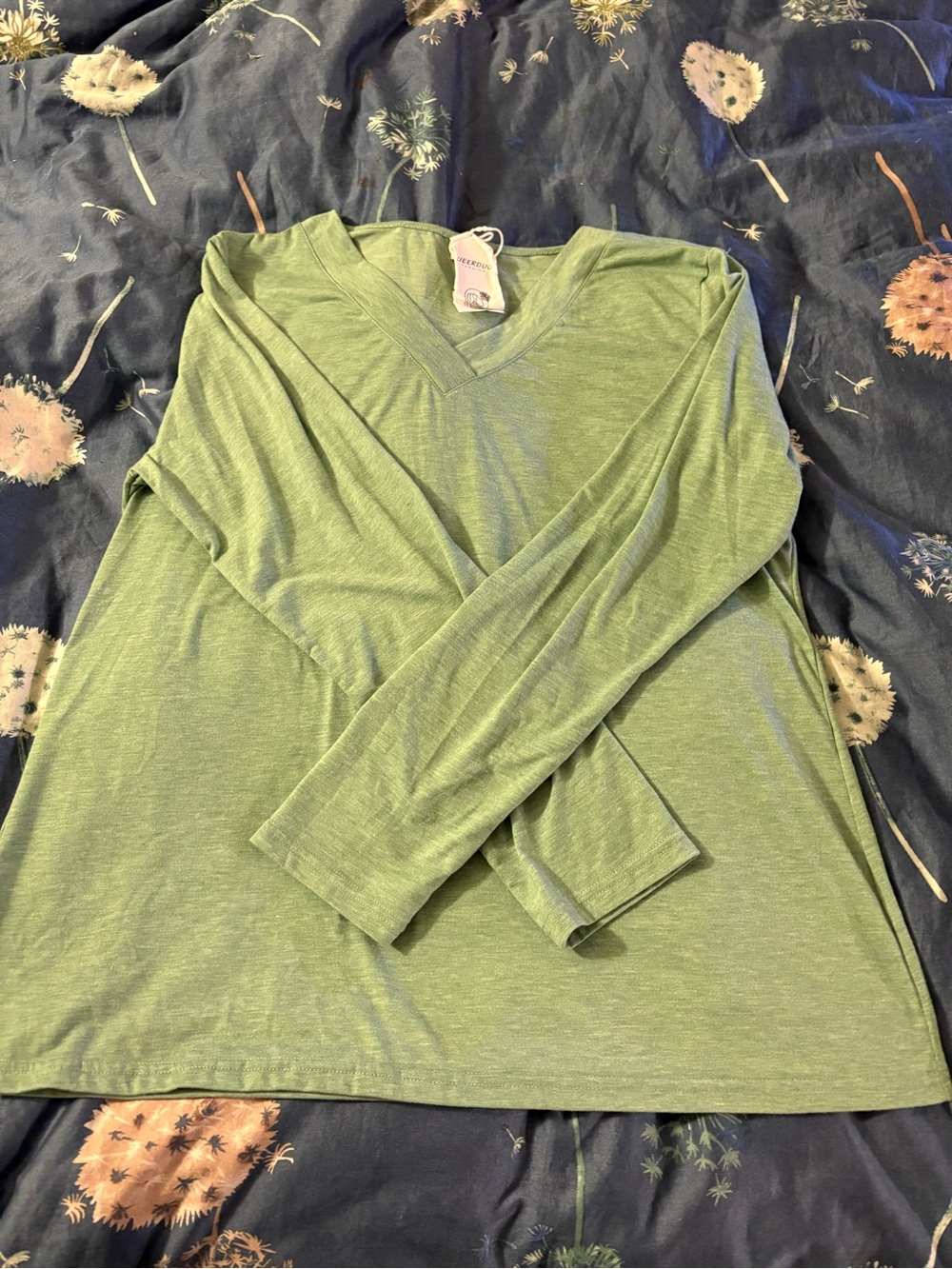 Amazon NWT mint green quarter sleeve top
